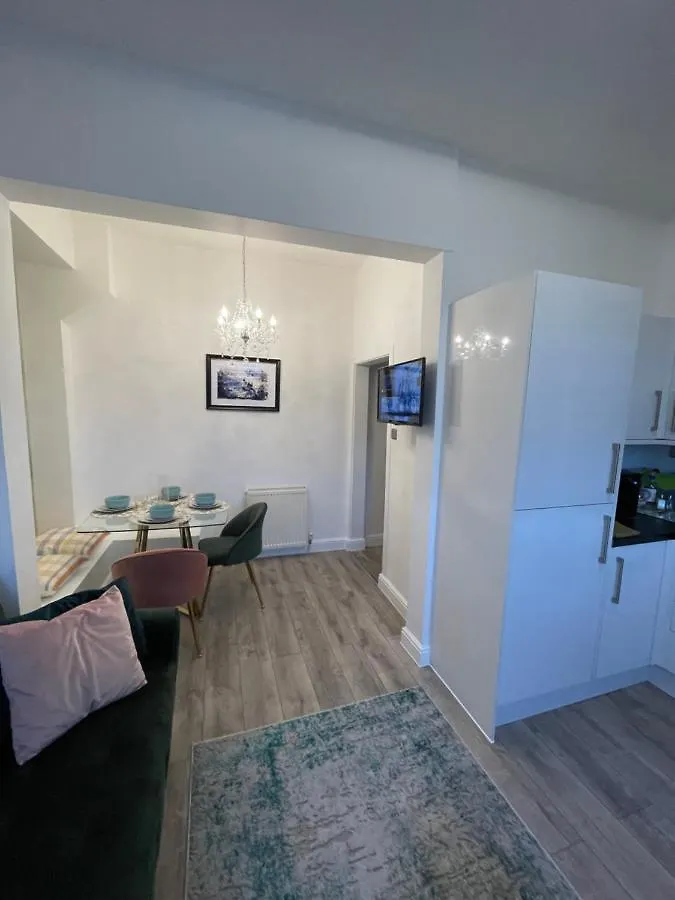 Amazing Getaways - The Place For You With Free Parking Aberdeen